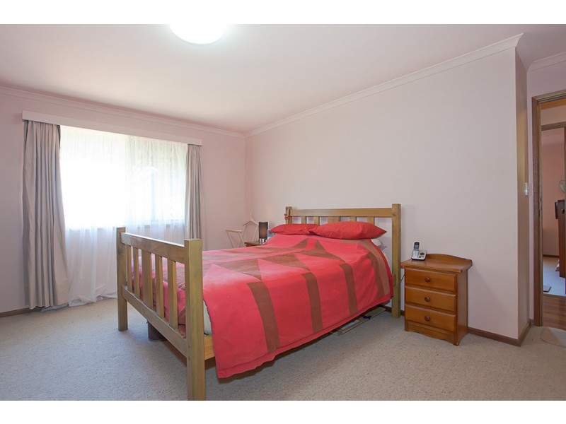 3 Roslyn Street, Centenary Heights QLD 4350