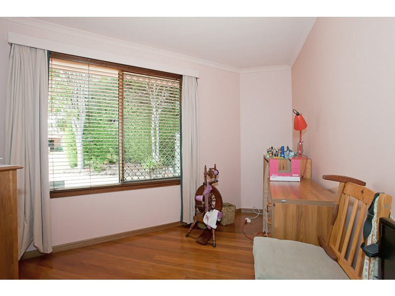 3 Roslyn Street, Centenary Heights QLD 4350