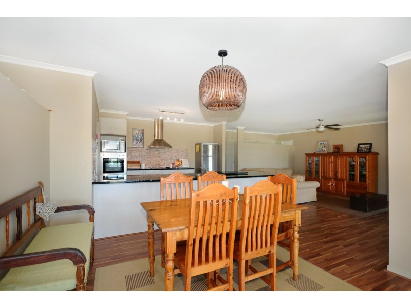 6 Commonwealth Crescent, Gowrie Junction QLD 4352