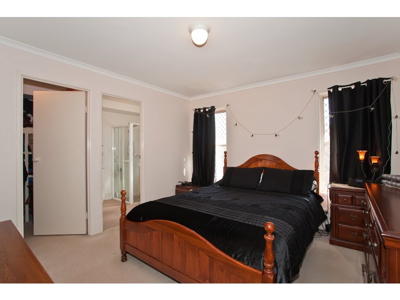 537 Greenwattle Street, Glenvale QLD 4350