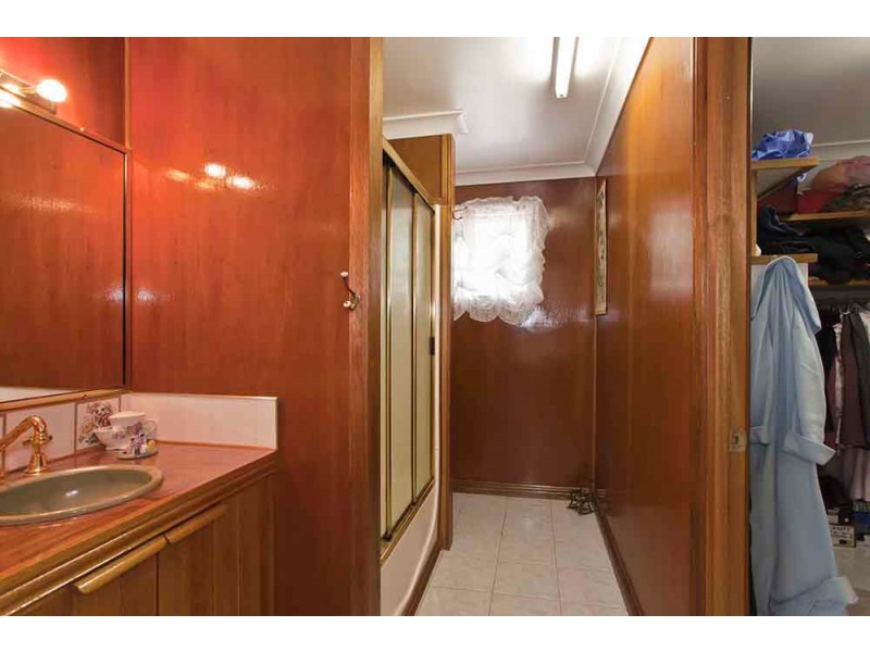 41 Skyline Drive, Blue Mountain Heights QLD 4350