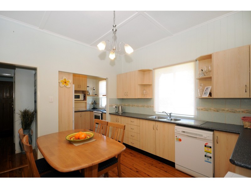 10 Brim Street, Newtown QLD 4350