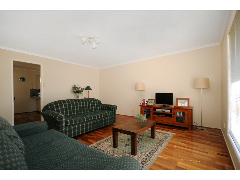 15 Martini Street, Mount Lofty QLD 4350