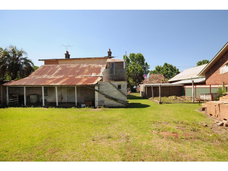102 Herries Street, East Toowoomba QLD 4350