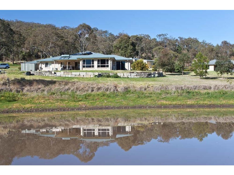 9 Rangeview Drive, Top Camp QLD 4350