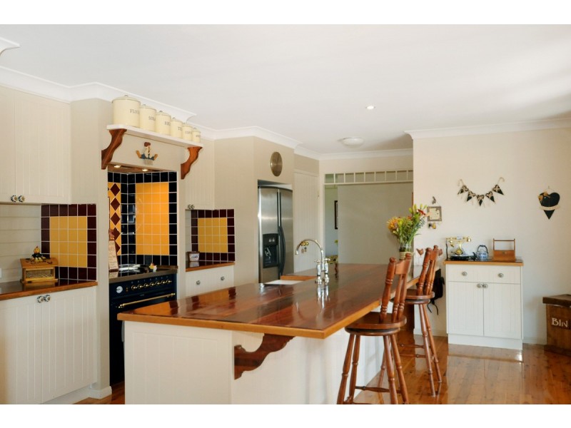 11 Carmelina Court, Hodgson Vale QLD 4352