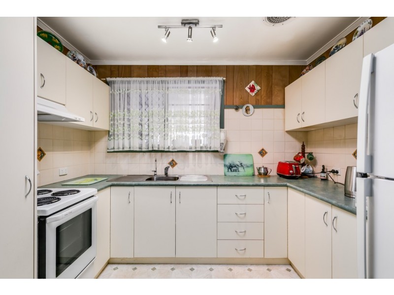 35 Llewellyn Street, Centenary Heights QLD 4350
