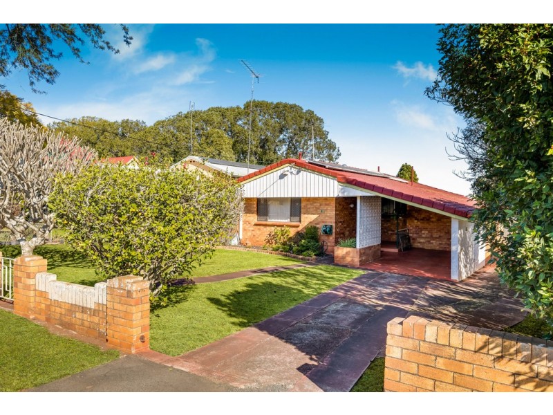 35 Llewellyn Street, Centenary Heights QLD 4350