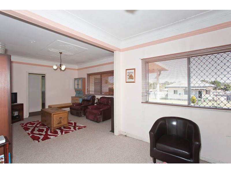 4 Loudon Street, South Toowoomba QLD 4350