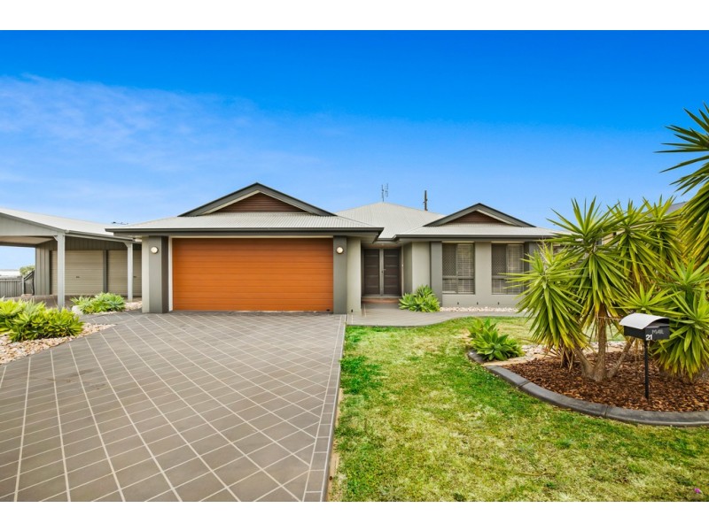 21 Ace Drive, Glenvale QLD 4350