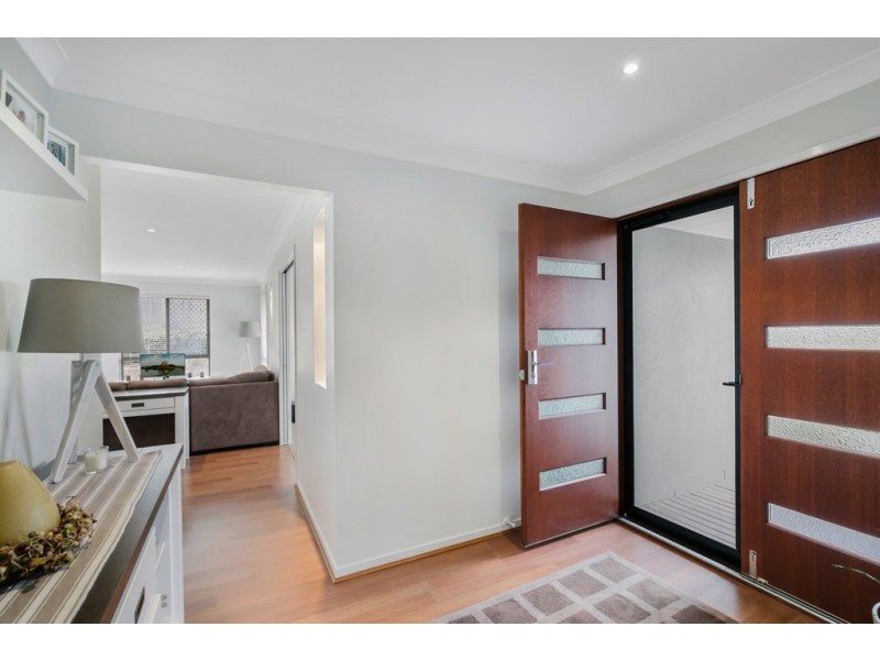 21 Ace Drive, Glenvale QLD 4350