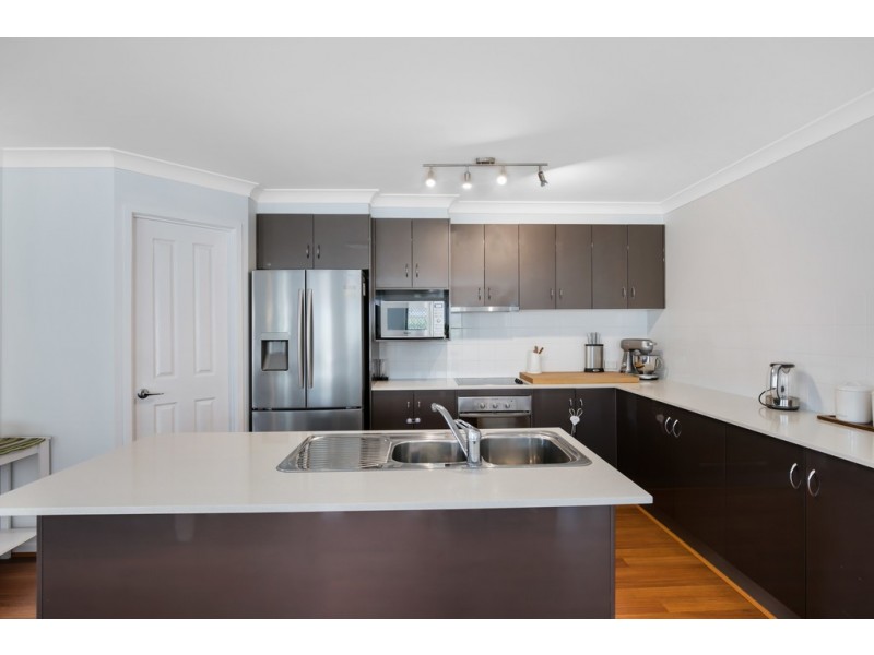 21 Ace Drive, Glenvale QLD 4350