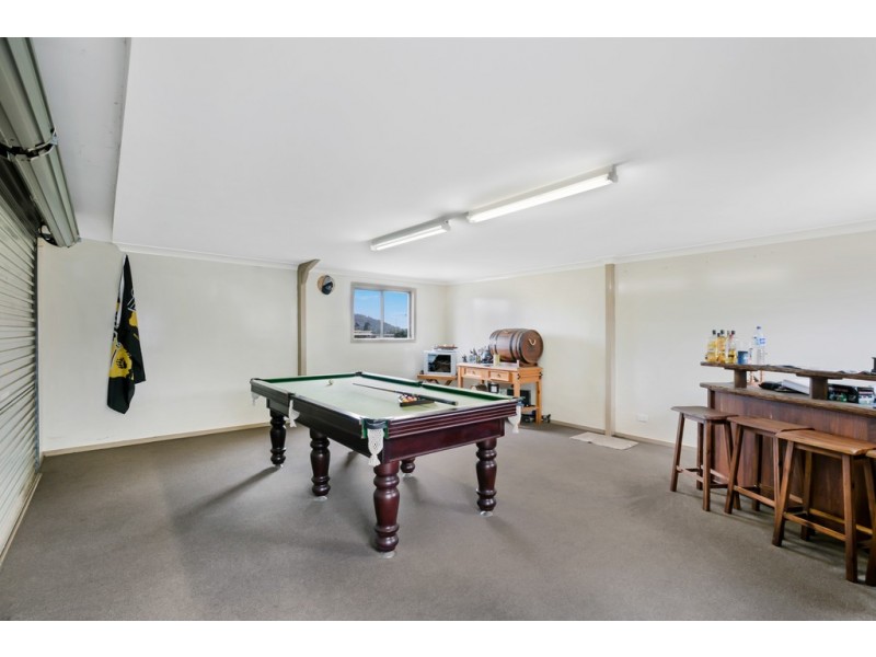 21 Ace Drive, Glenvale QLD 4350