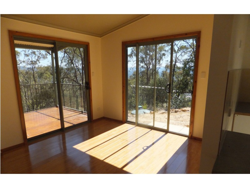 40 Berghofer Drive, Withcott QLD 4352