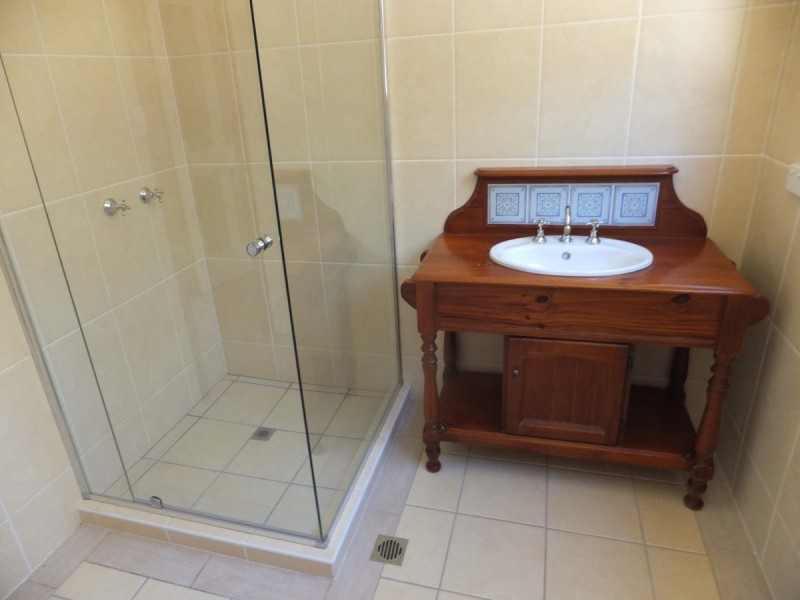 40 Berghofer Drive, Withcott QLD 4352