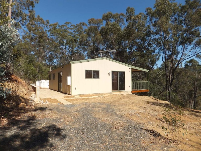 40 Berghofer Drive, Withcott QLD 4352