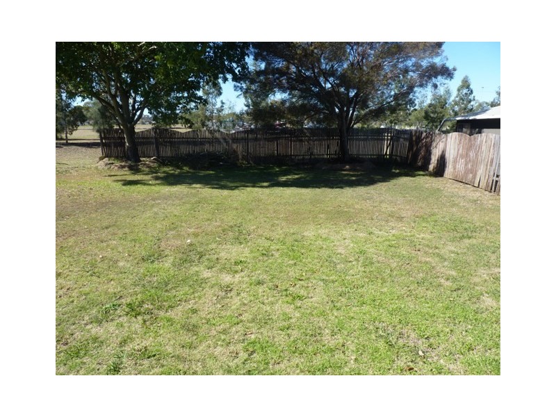 29 York Street, Oakey QLD 4401