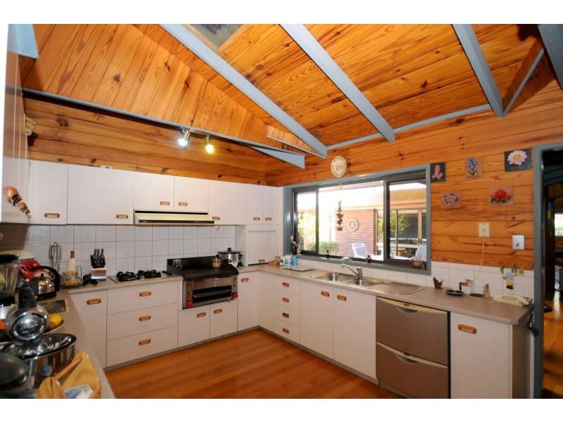 3 Niddrie Drive, Middle Ridge QLD 4350