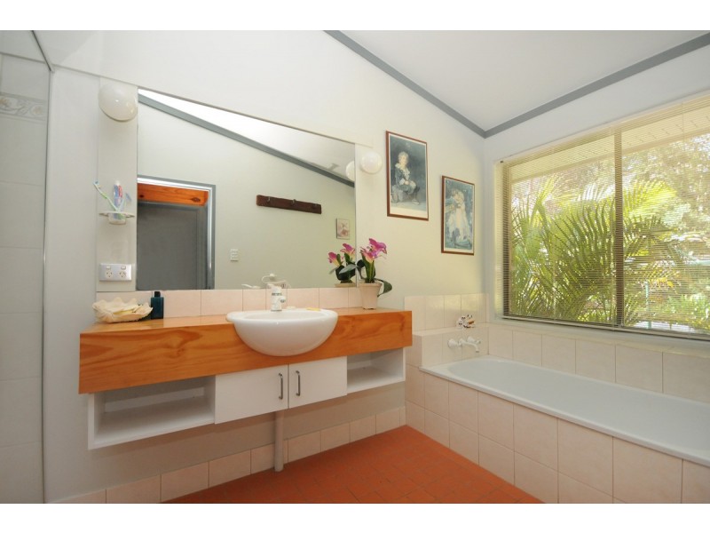 3 Niddrie Drive, Middle Ridge QLD 4350