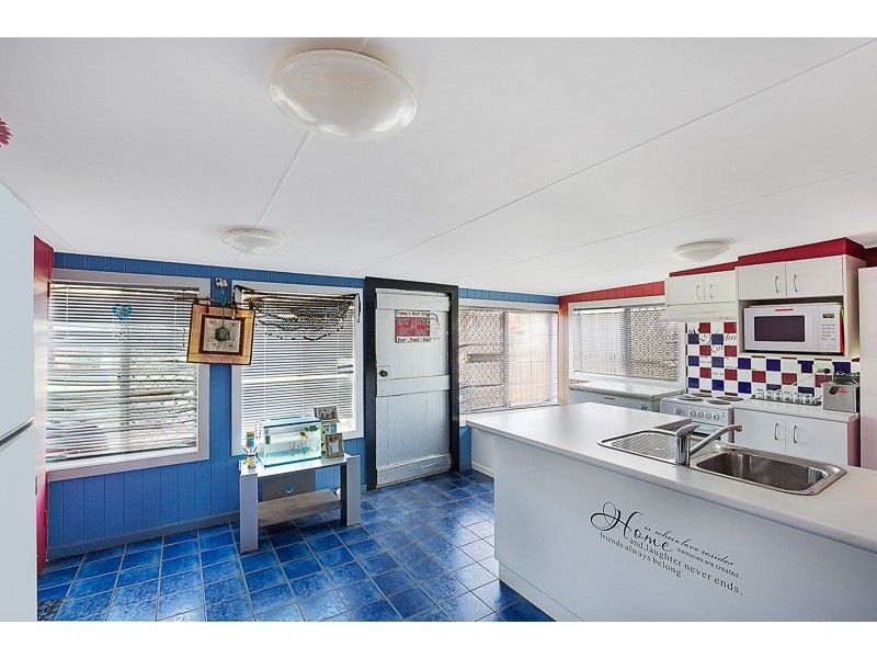 8 Sir Street, North Toowoomba QLD 4350