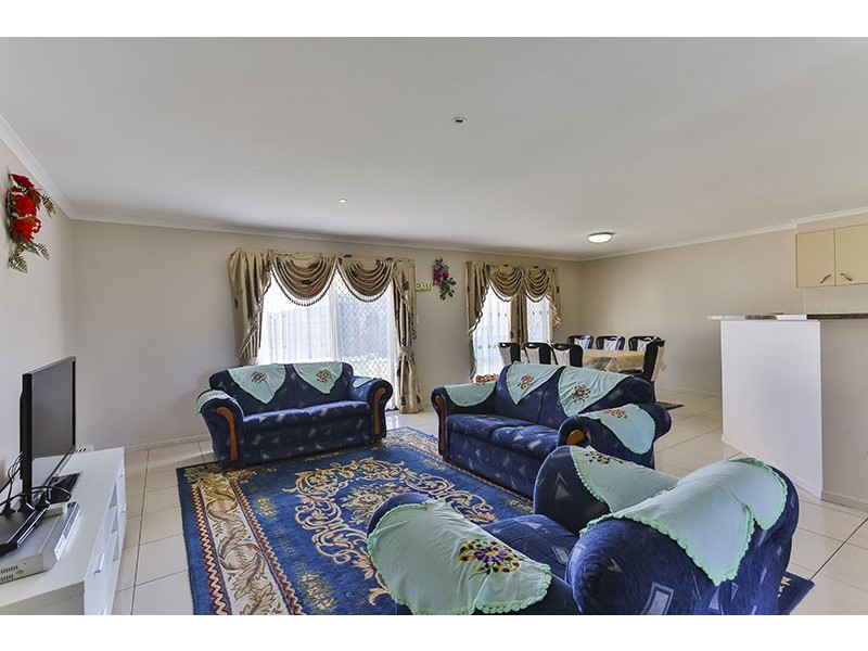 9 Moorina Drive, Harristown QLD 4350