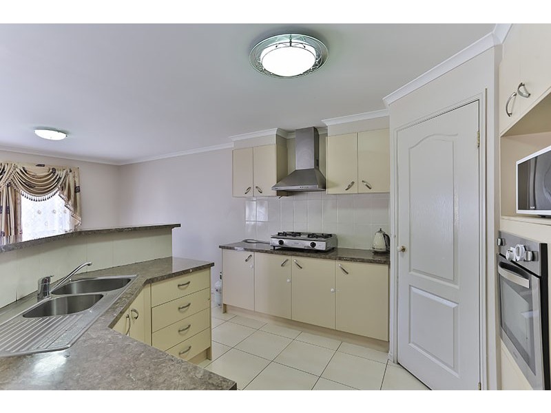 9 Moorina Drive, Harristown QLD 4350