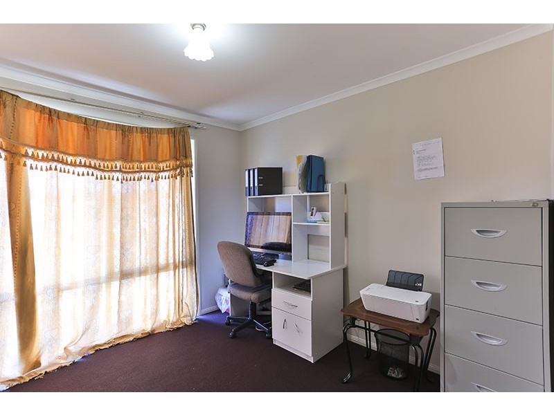 9 Moorina Drive, Harristown QLD 4350