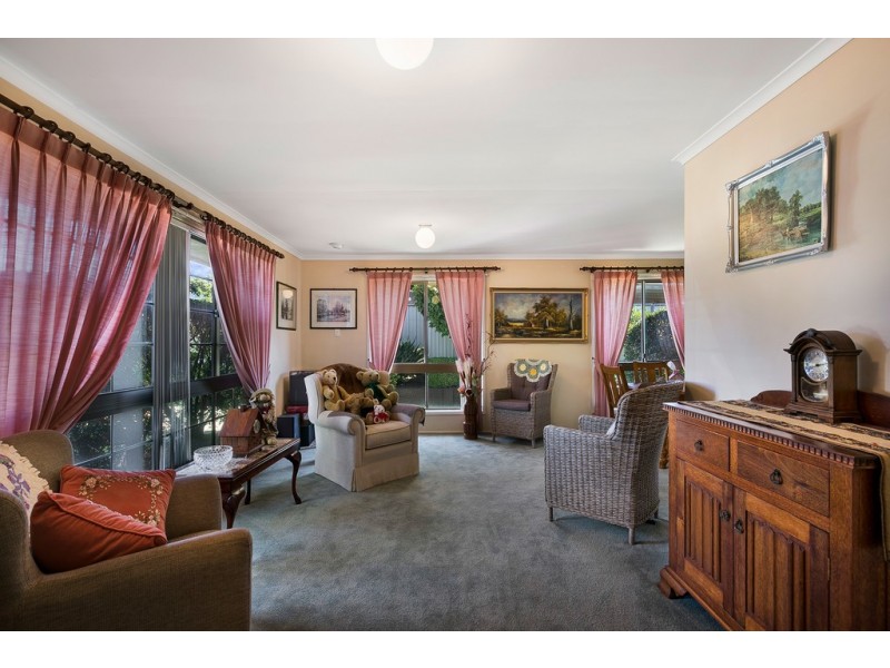 22 Melway Crescent, Harristown QLD 4350