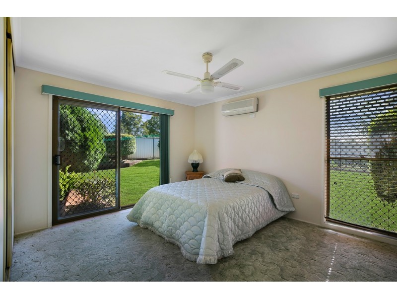 22 Melway Crescent, Harristown QLD 4350