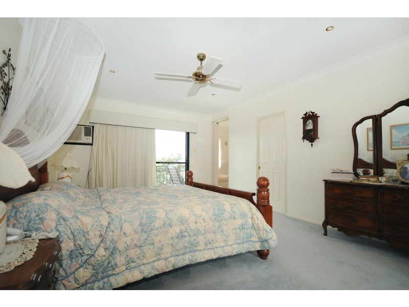 19 Glen Eagles Drive, Middle Ridge QLD 4350