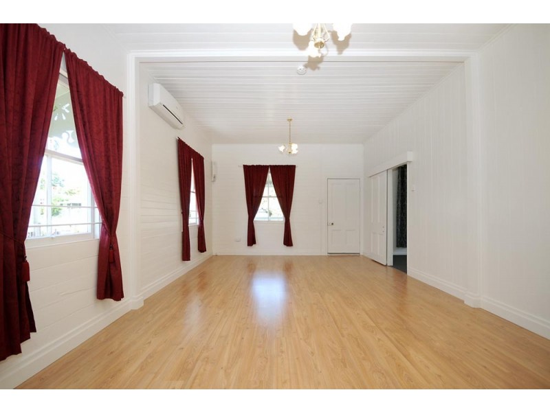 181 Long Street, South Toowoomba QLD 4350