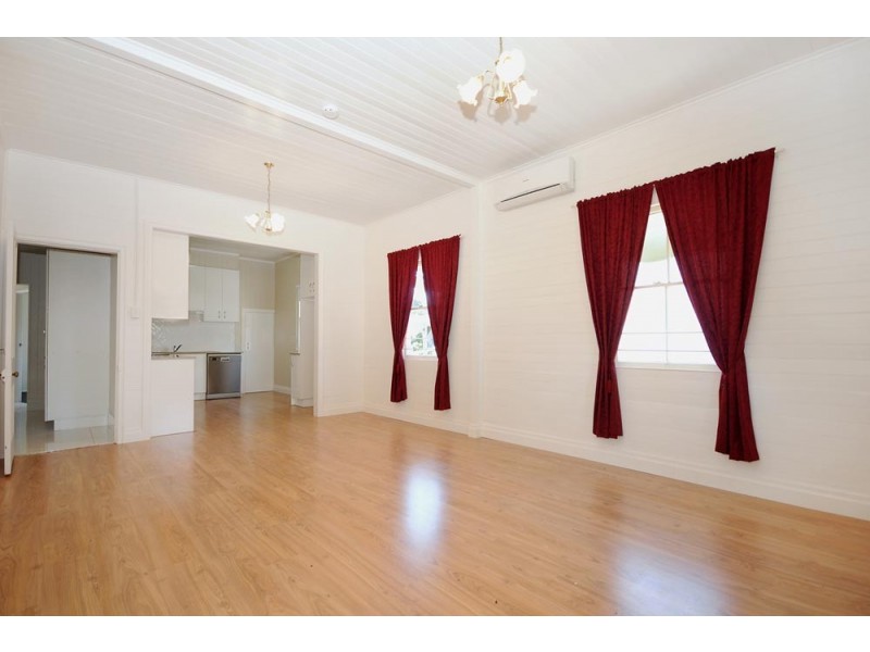 181 Long Street, South Toowoomba QLD 4350