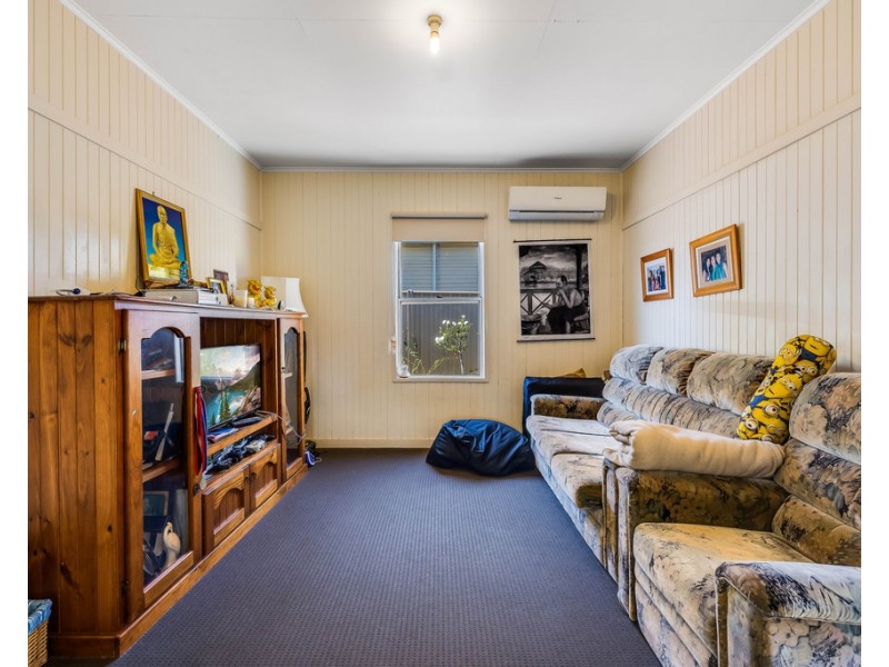 9 Belgium Street, South Toowoomba QLD 4350