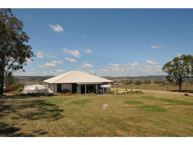 5 Sunrise Court, Gowrie Junction QLD 4352