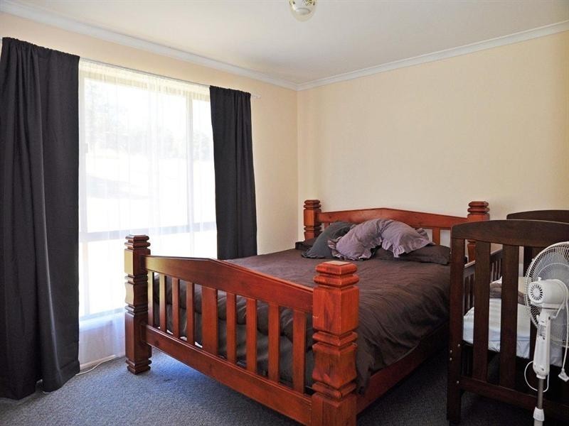 9 Redlands Drive, Gowrie Junction QLD 4352