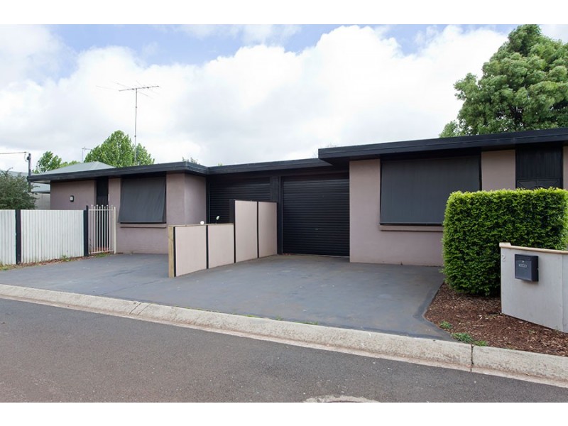 11 Frederick Street, East Toowoomba QLD 4350