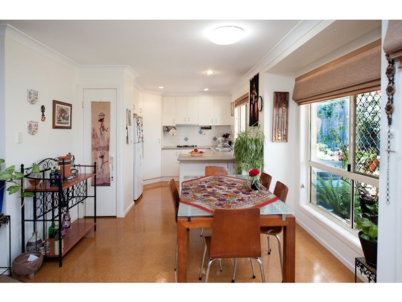 Unit 4/330 Hume Street, Centenary Heights QLD 4350