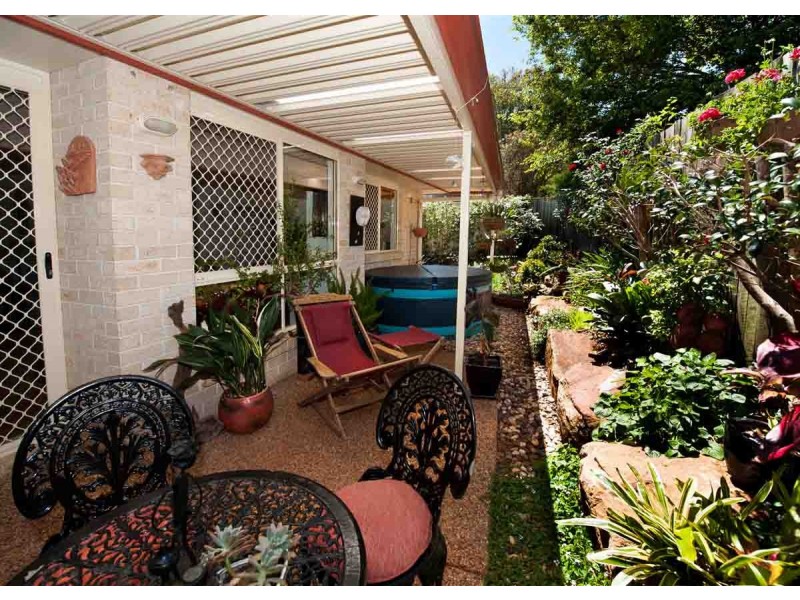 Unit 4/330 Hume Street, Centenary Heights QLD 4350