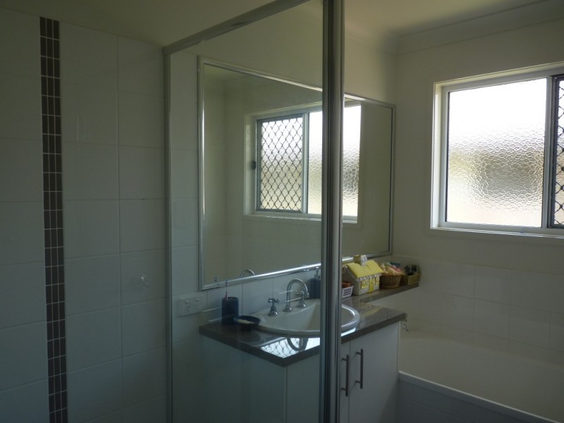 5 Clive Street, Oakey QLD 4401