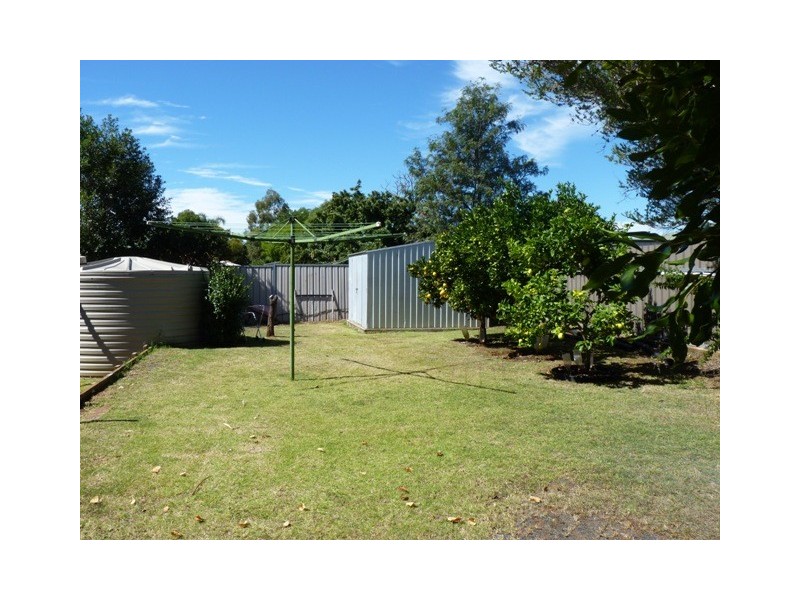 22 Weise Street, Oakey QLD 4401
