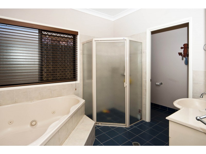 87 Nelson Street, Middle Ridge QLD 4350