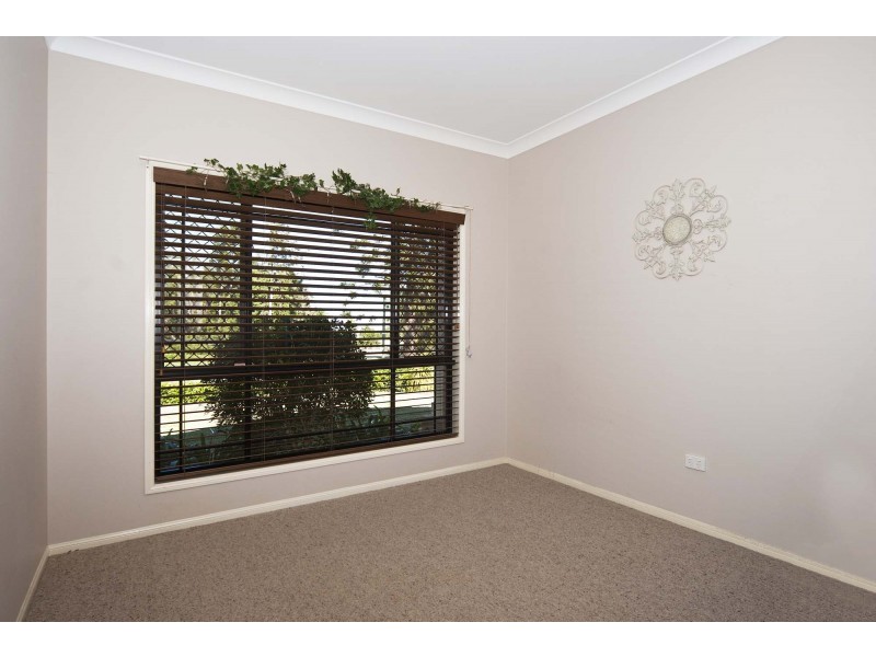 87 Nelson Street, Middle Ridge QLD 4350