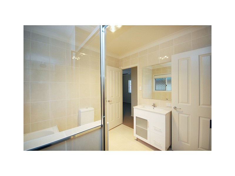 9B Miles Street, Harristown QLD 4350