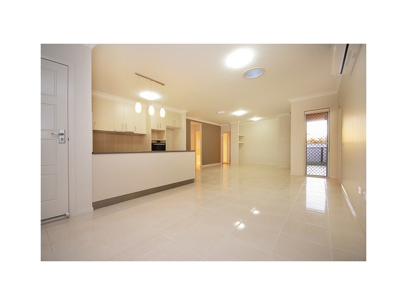 9B Miles Street, Harristown QLD 4350