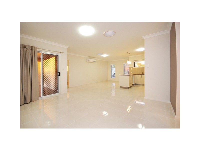 9B Miles Street, Harristown QLD 4350