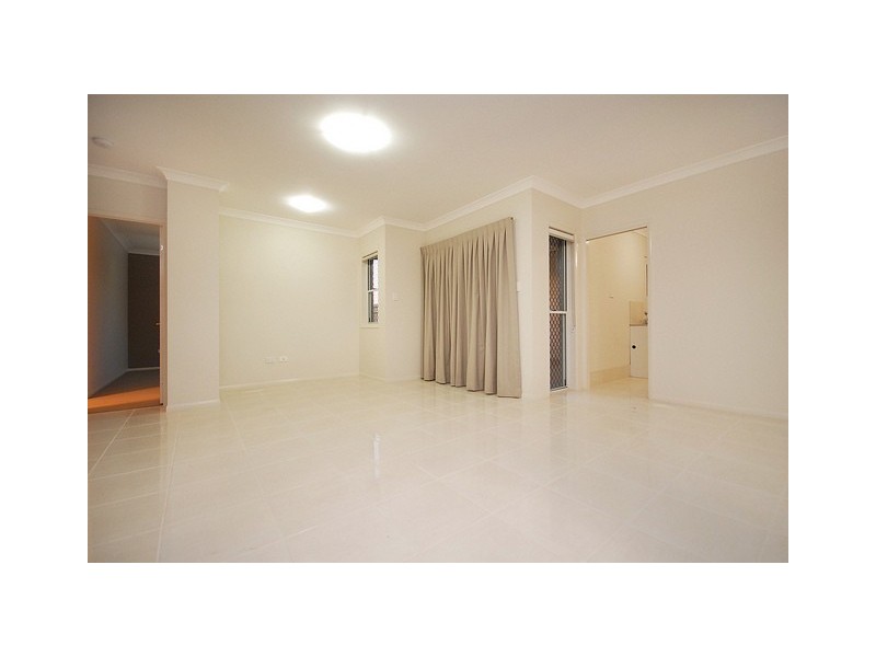 9B Miles Street, Harristown QLD 4350