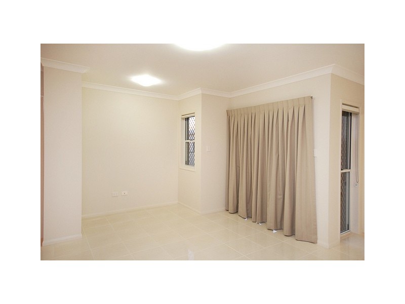9B Miles Street, Harristown QLD 4350