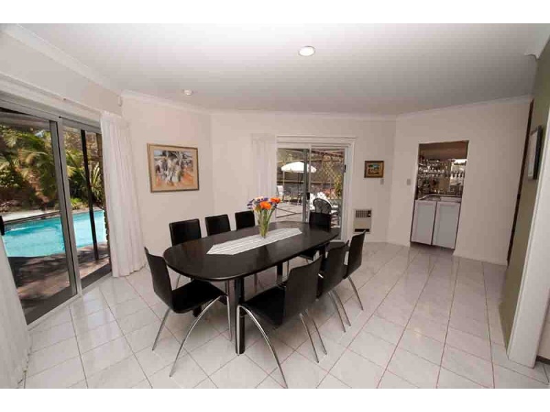 40 Stenner Street, Middle Ridge QLD 4350