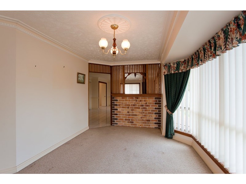 16 Harvey Road, Glenvale QLD 4350