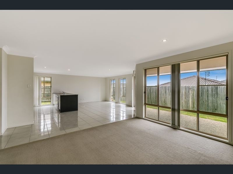 45 Kurrawa Crescent, Glenvale QLD 4350